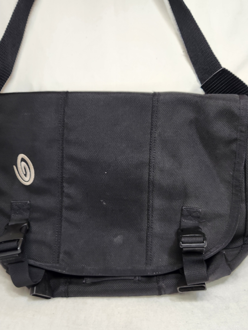 TimBuk2 Black Messenger Bag Padded Laptop Commune
